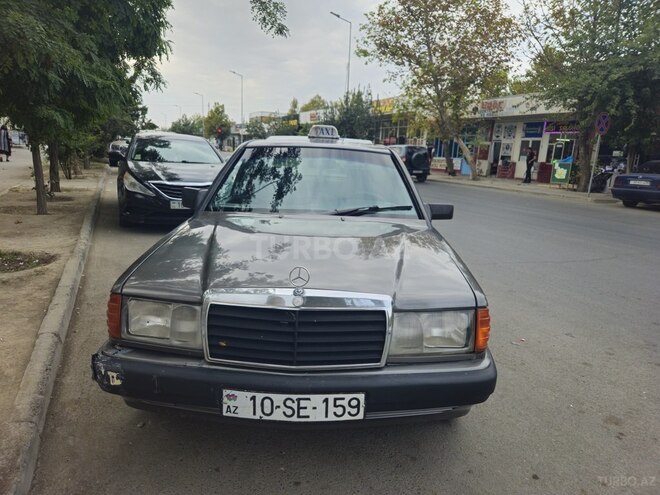 Mercedes 190 1990, 450,000 km - 2.0 l - Mingəçevir
