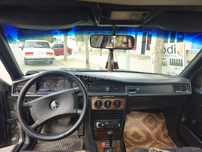 Mercedes 190 1990, 450,000 km - 2.0 l - Mingəçevir