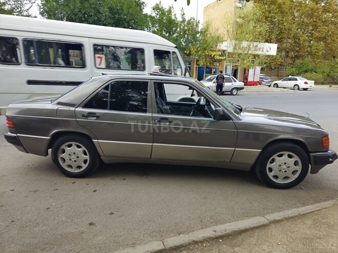 Mercedes 190 1990, 450,000 km - 2.0 l - Mingəçevir