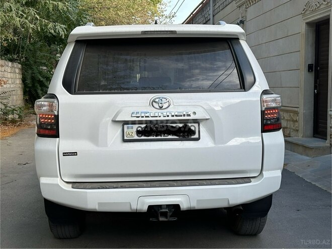 Toyota 4Runner 2014, 33,800 km - 4.0 l - Bakı