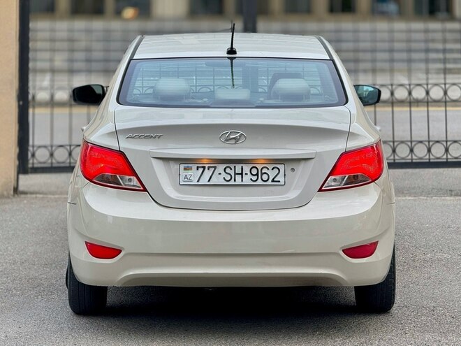 Hyundai Accent 2016, 177,028 km - 1.6 l - Bakı