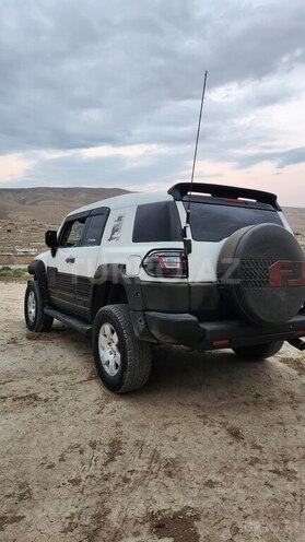 Toyota FJ Cruiser-2