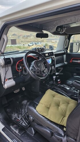 Toyota FJ Cruiser-5