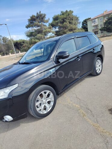 Mitsubishi Outlander 2014, 200,000 km - 2.0 l - Bakı