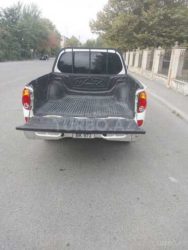 Mitsubishi L200 2011, 210,000 km - 2.5 l - Mingəçevir