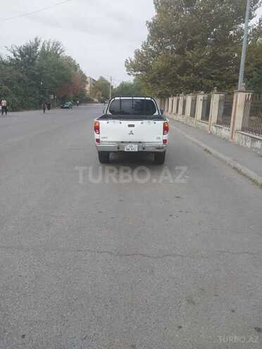 Mitsubishi L200 2011, 210,000 km - 2.5 l - Mingəçevir