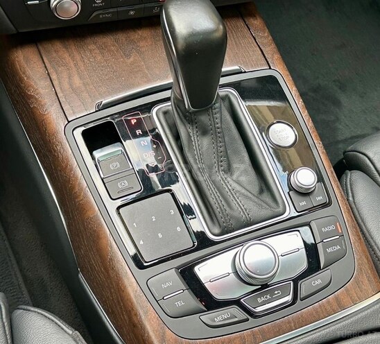 Audi A6-16