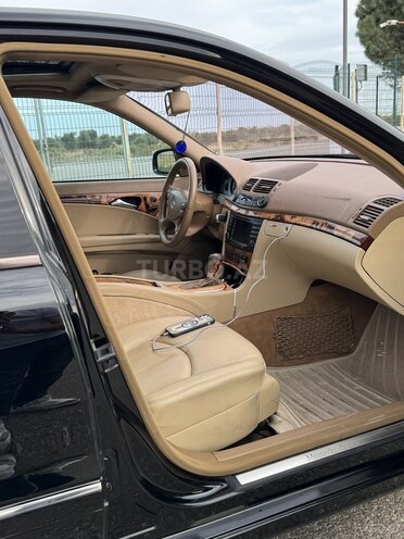 Mercedes E 350 2008, 290,000 km - 3.5 l - Bakı