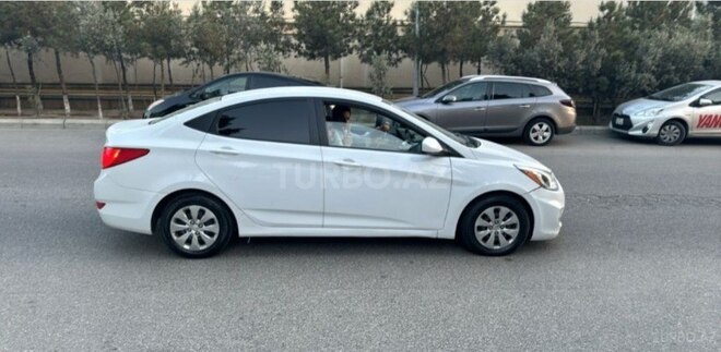 Hyundai Accent 2017, 82,000 km - 1.6 л - Bakı