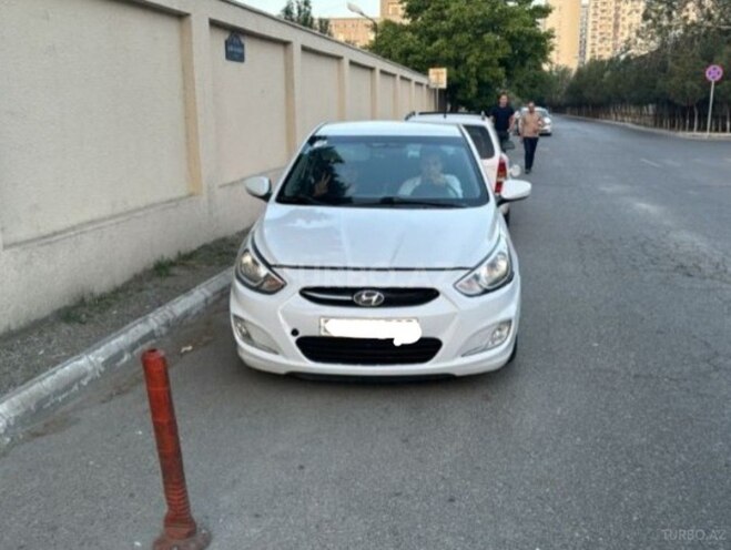 Hyundai Accent 2017, 82,000 km - 1.6 л - Bakı