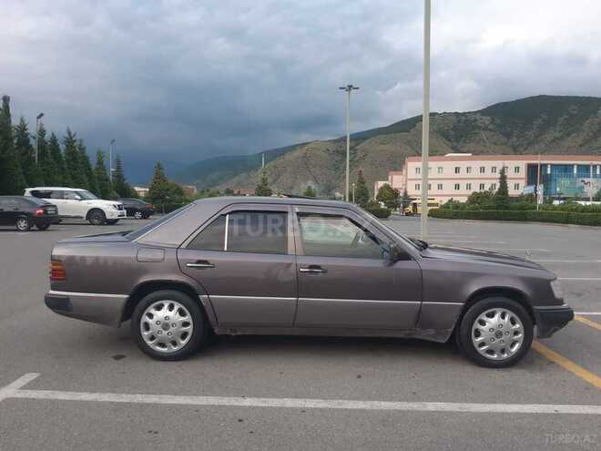 Mercedes E 220 d 1991, 542,130 km - 2.2 l - Şəki
