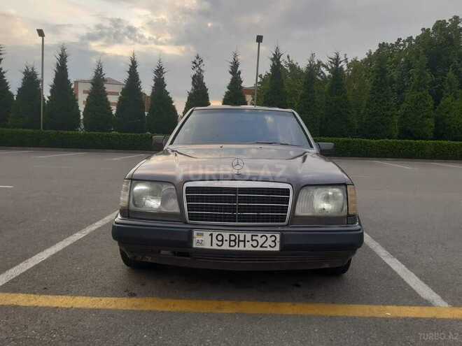 Mercedes E 220 d 1991, 542,130 km - 2.2 l - Şəki