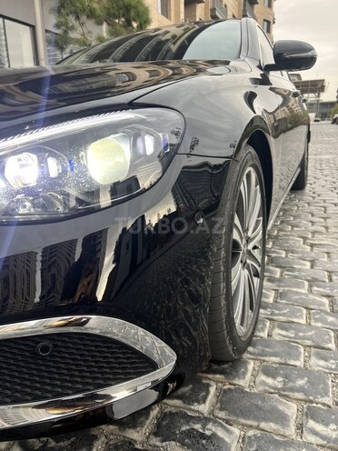 Mercedes E 200-5