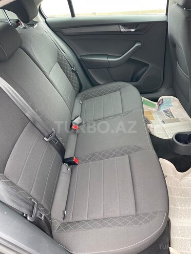Skoda Rapid 2020, 24,700 km - 1.6 l - Bakı
