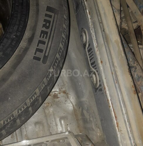 Mercedes E 220 d 1988, 53,333 km - 2.2 l - Qazax