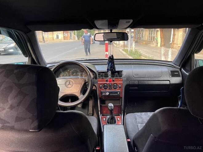 Mercedes C 180 1997, 394,917 km - 1.8 l - Qazax
