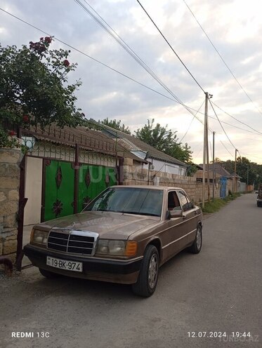 Mercedes 190 1991, 686,000 km - 2.0 l - Beyləqan