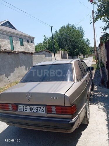 Mercedes 190 1991, 686,000 km - 2.0 l - Beyləqan