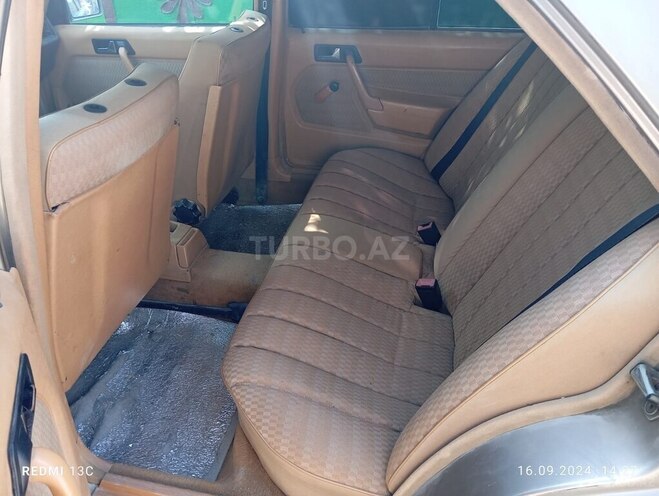 Mercedes 190 1991, 686,000 km - 2.0 l - Beyləqan