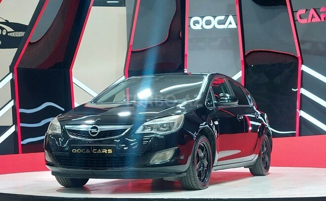 Opel Astra 2011, 205,000 km - 1.4 л - Sumqayıt