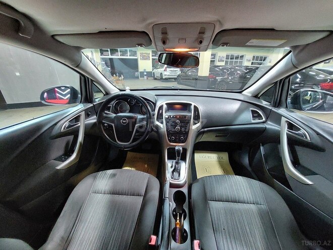 Opel Astra 2011, 205,000 km - 1.4 л - Sumqayıt