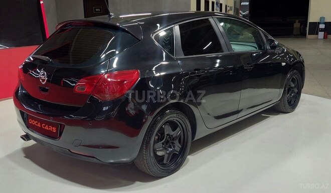 Opel Astra 2011, 205,000 km - 1.4 л - Sumqayıt