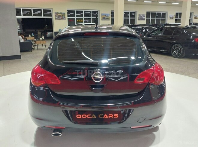 Opel Astra 2011, 205,000 km - 1.4 л - Sumqayıt