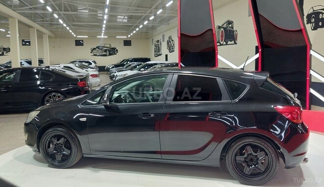 Opel Astra 2011, 205,000 km - 1.4 л - Sumqayıt