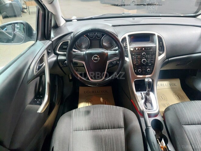 Opel Astra 2011, 205,000 km - 1.4 л - Sumqayıt