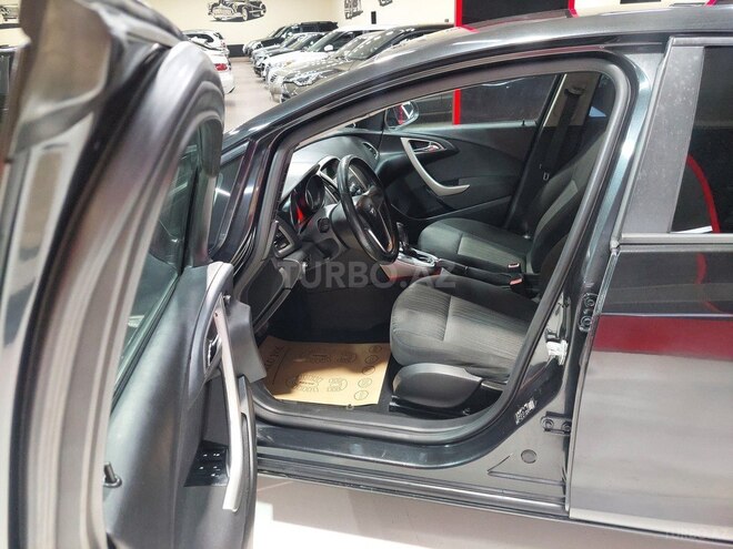 Opel Astra 2011, 205,000 km - 1.4 л - Sumqayıt