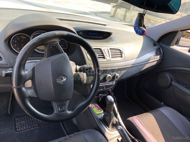 Renault Megane-5