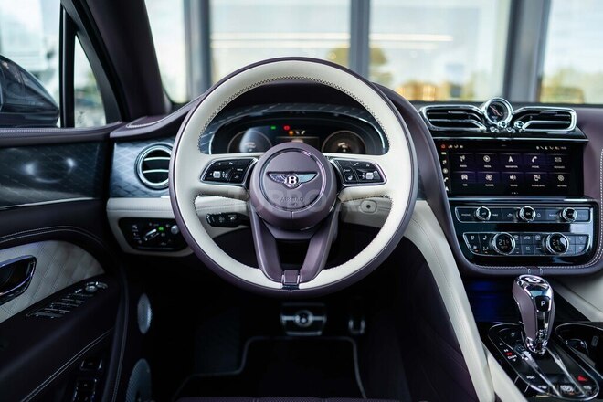 Bentley Bentayga-13