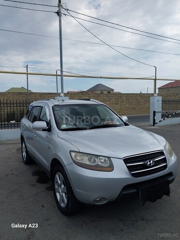 Hyundai Santa Fe-1