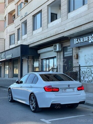 BMW 320-3
