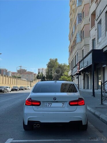 BMW 320-8