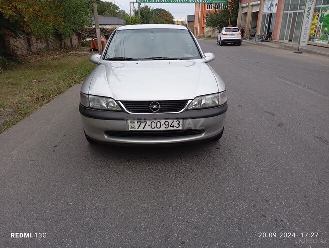Opel Vectra 1996, 985,351 km - 1.8 l - Qusar