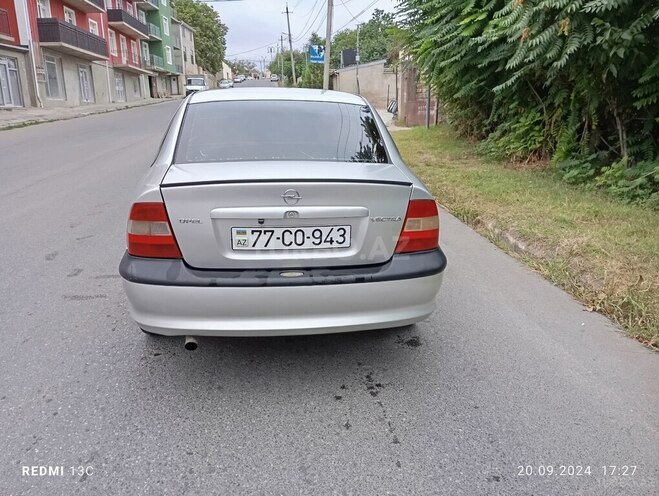 Opel Vectra 1996, 985,351 km - 1.8 l - Qusar