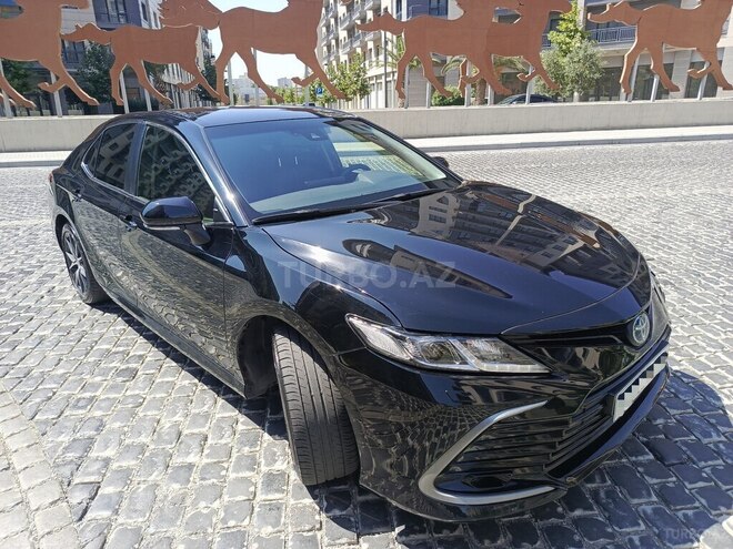 Toyota Camry-8