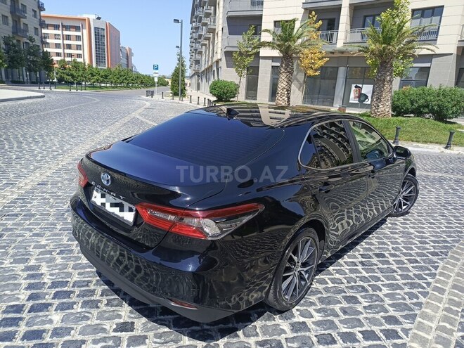 Toyota Camry-9