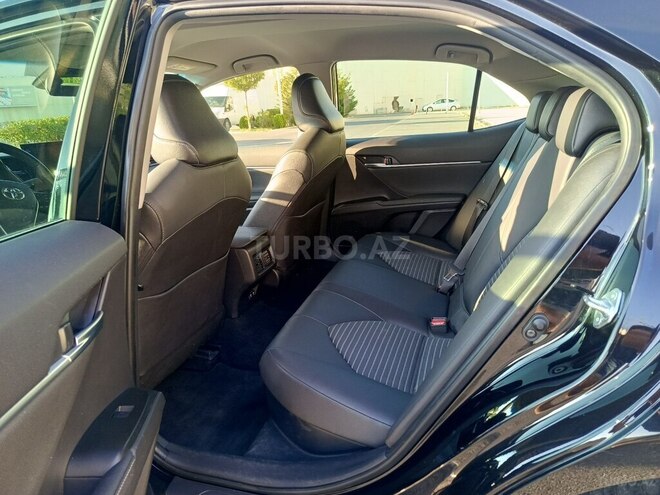 Toyota Camry-19