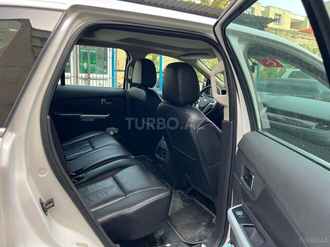Ford Edge-7