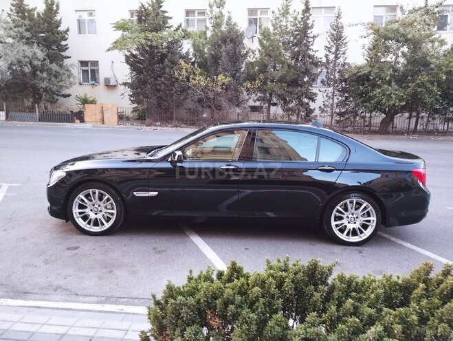 BMW 750 2010, 174,500 km - 4.4 l - Bakı