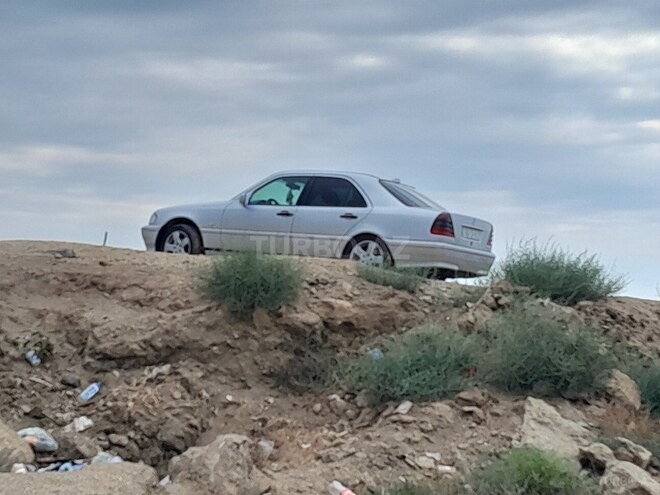 Mercedes C 230 1997, 297,012 km - 2.3 л - Bakı