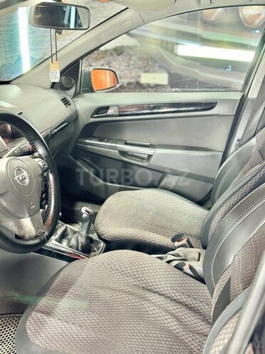 Opel Astra-10