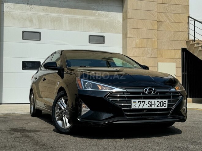 Hyundai Elantra 2019, 150,000 km - 2.0 l - Bakı