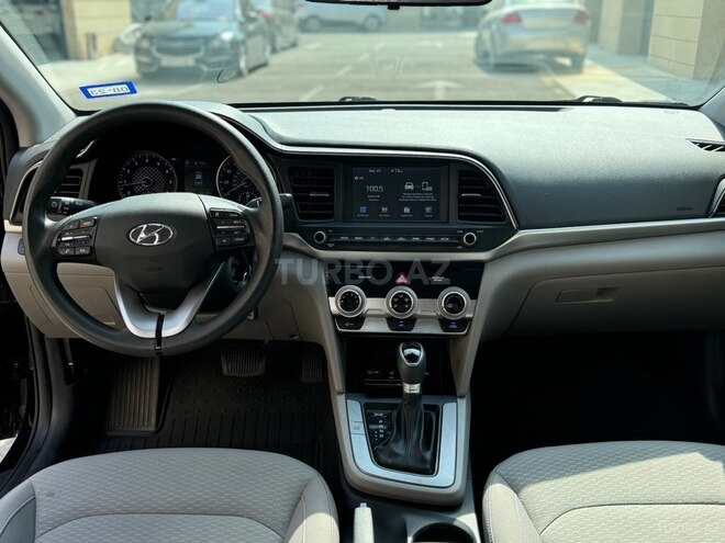 Hyundai Elantra 2019, 150,000 km - 2.0 l - Bakı
