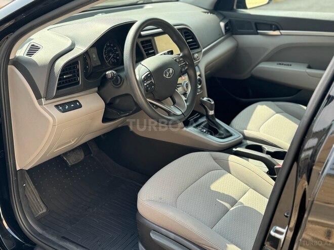 Hyundai Elantra 2019, 150,000 km - 2.0 l - Bakı