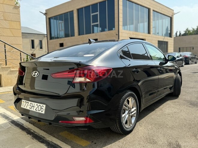 Hyundai Elantra 2019, 150,000 km - 2.0 l - Bakı