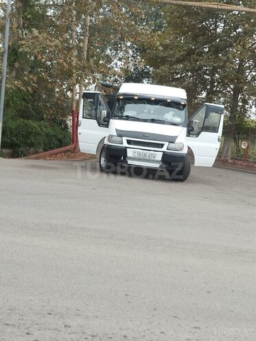 Ford Transit 2000, 488,487 km - 2.5 л - Salyan