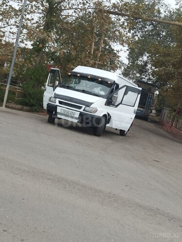 Ford Transit 2000, 488,487 km - 2.5 л - Salyan